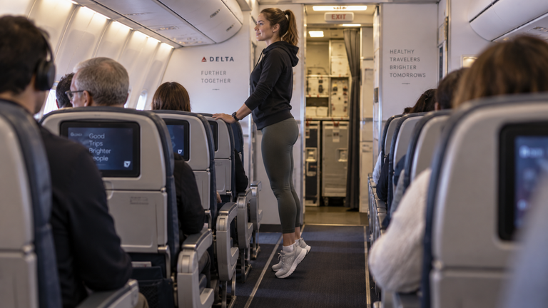 A Travel Day Mobility Guide: Exercises for Long Journeys
